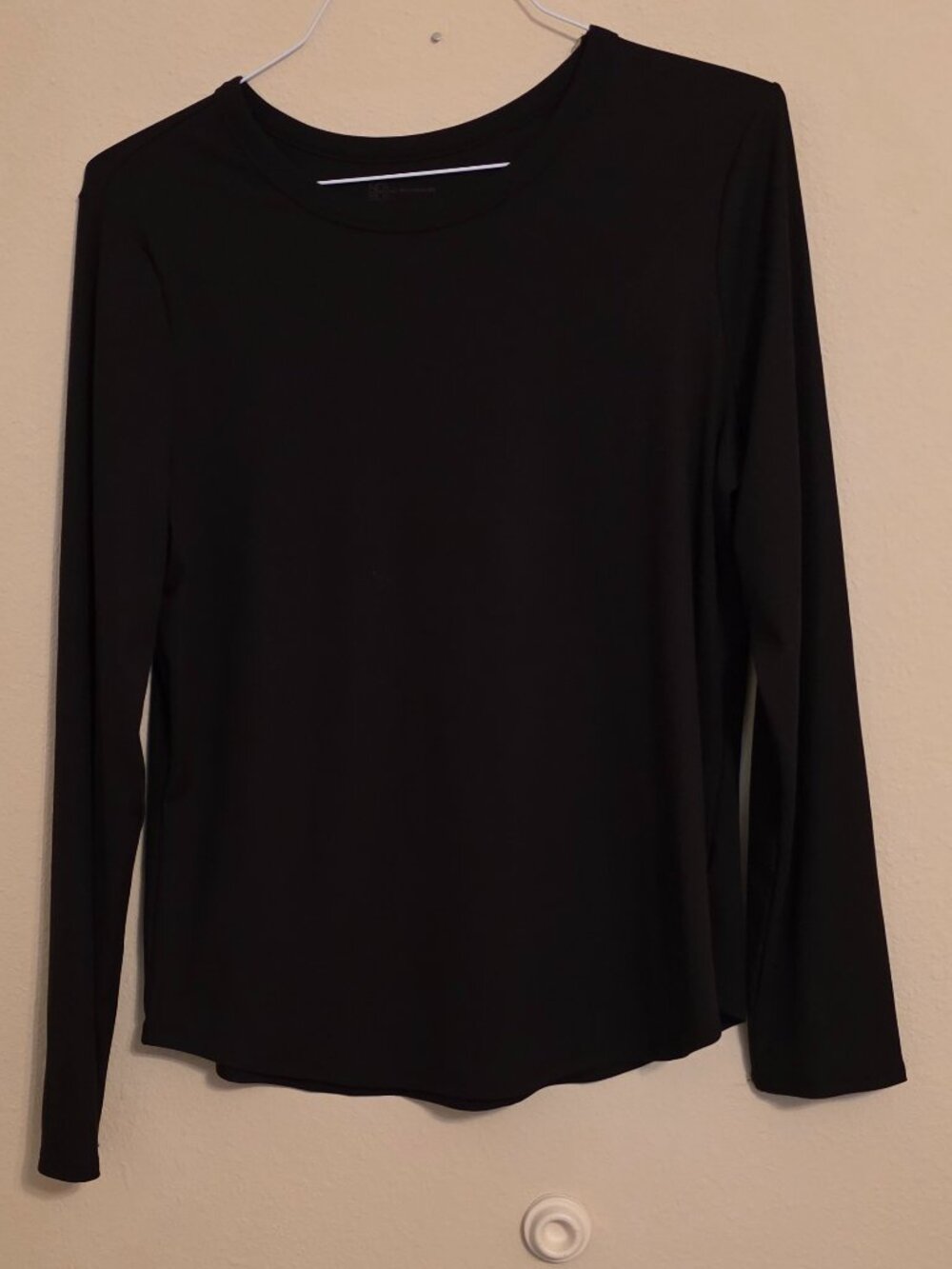 No Boundaries Silky Long Sleeve T-Shirt NWOT Size XXXL